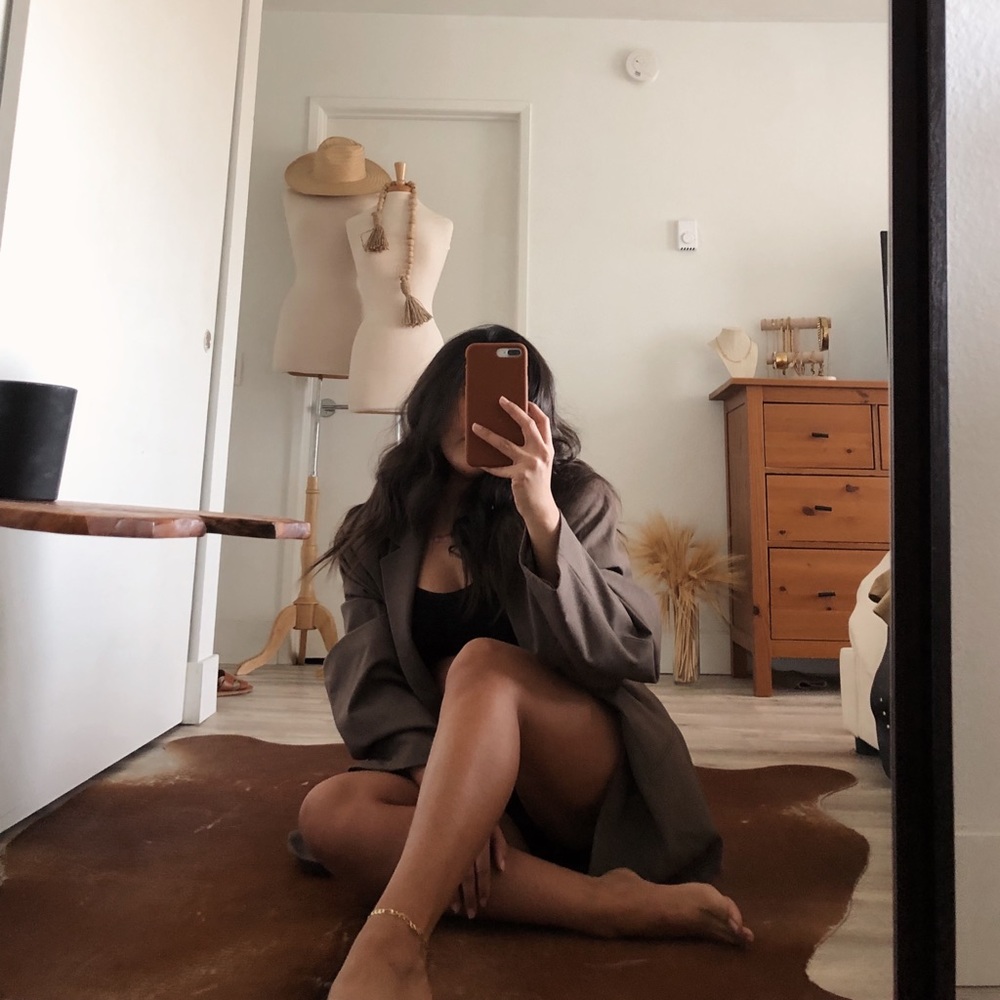 SOLD ❌ CALVIN KLEIN BRAND NEW OVERSIZED BLAZER - Picture 6 of 10